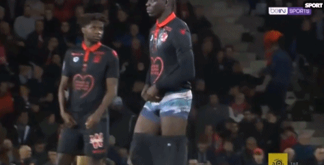 约罗：我们需要处理好压力，压力不会改变我们的比赛方式