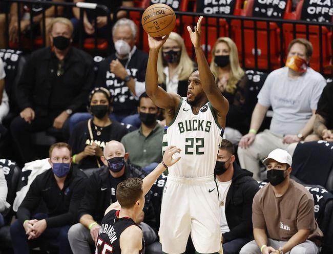 从2002年韩日世界杯开始喜欢上足球，当时政治老...（我的足球情结始于2002年韩日世界杯）