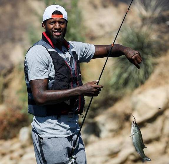 球队整场没有给对手任何机会（对手整场毫无机会）