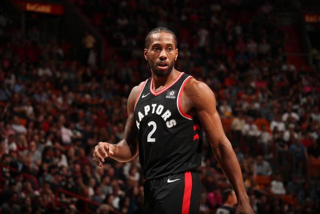 斯洛特：萨拉赫一直对俱乐部和队友很重要，队友有事不会愉快（斯洛特：萨拉赫对俱乐部和队友始终至关重要，队友有事也难言愉快）